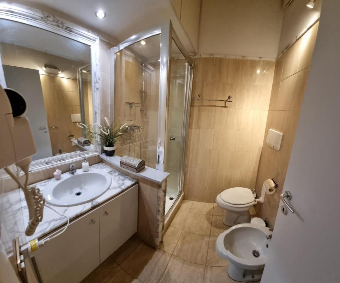 Lovely Apartments In City Centre "Third Floor, Without Elevator" Рим Екстериор снимка